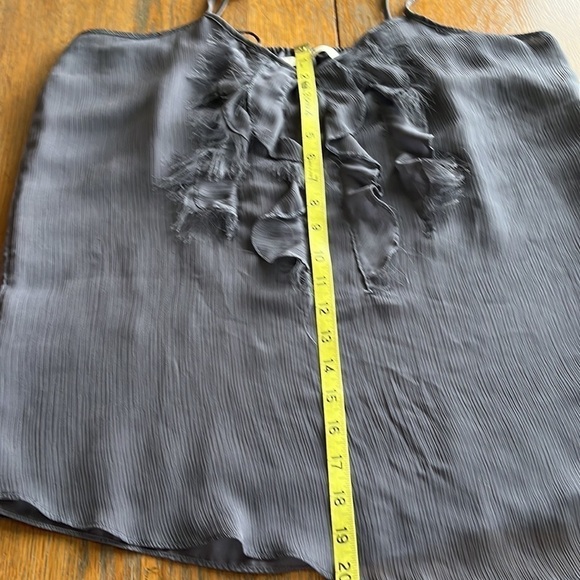 Old Navy sheer straps tank top size large gray raw hem ruffle in the front - Picture 8 of 12